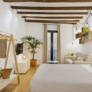 Ola Living Born Lejlighed